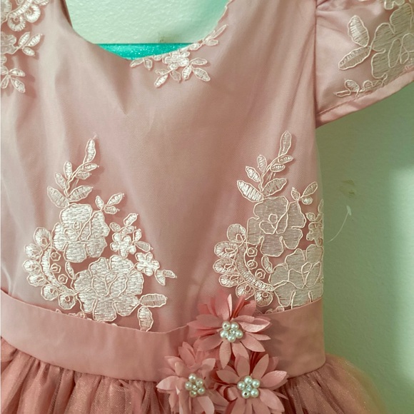 New Beautiful formal pink dress - Picture 2 of 9